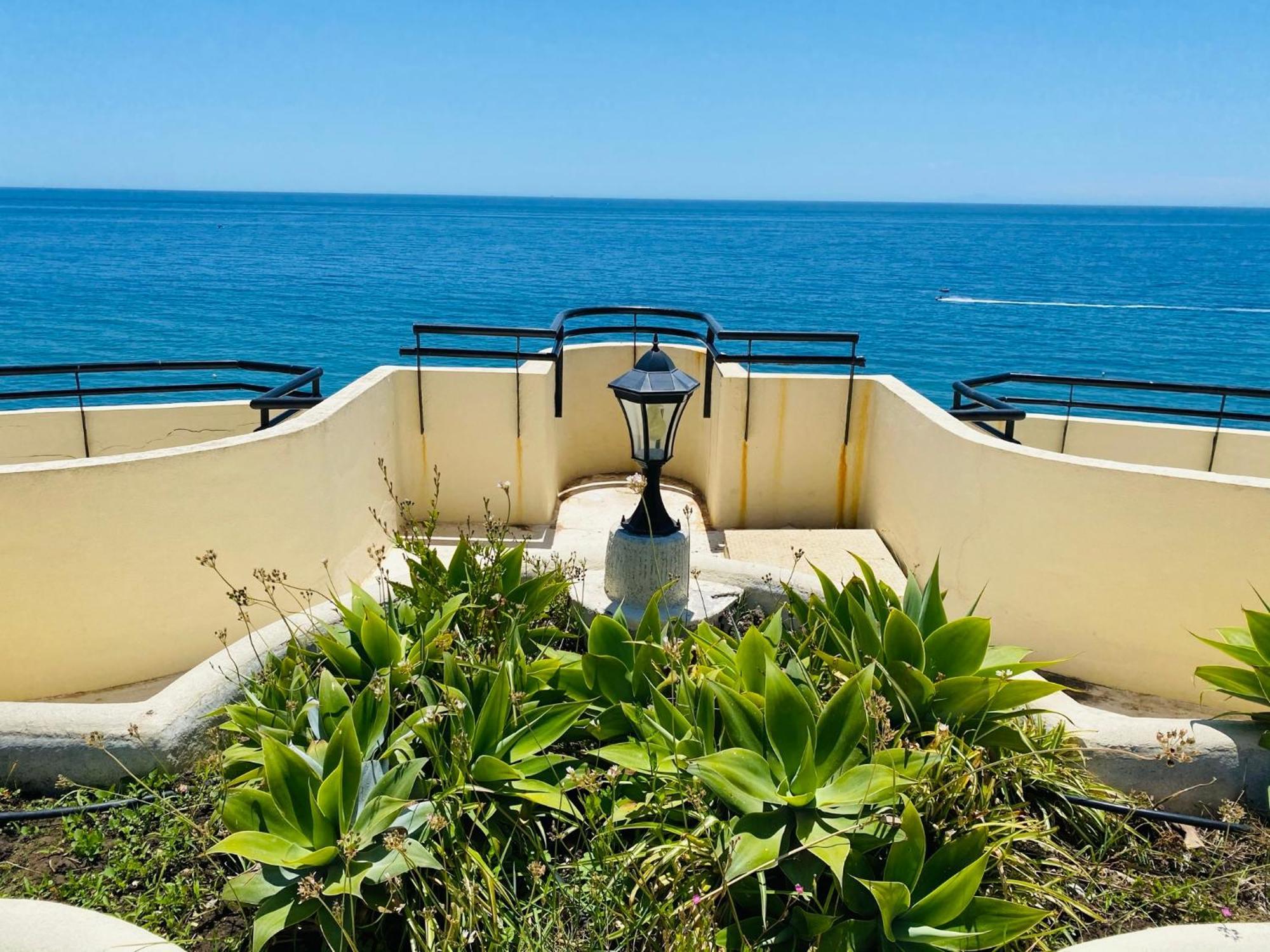 The First Line Of The Sea Apartment Marbella Exterior photo