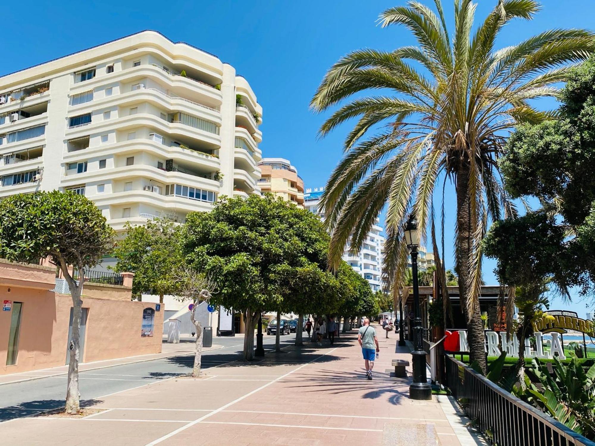 The First Line Of The Sea Apartment Marbella Exterior photo