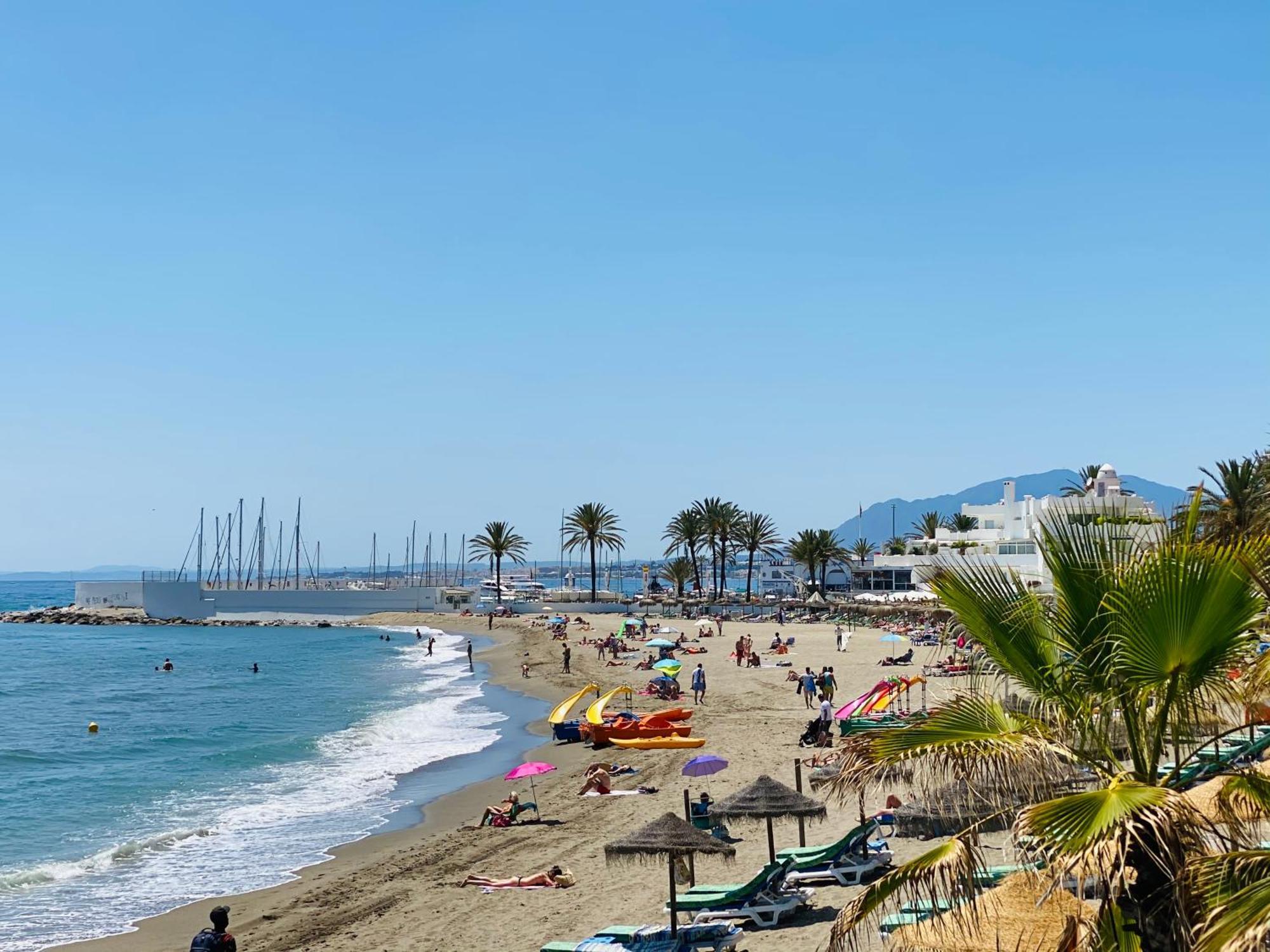 The First Line Of The Sea Apartment Marbella Exterior photo